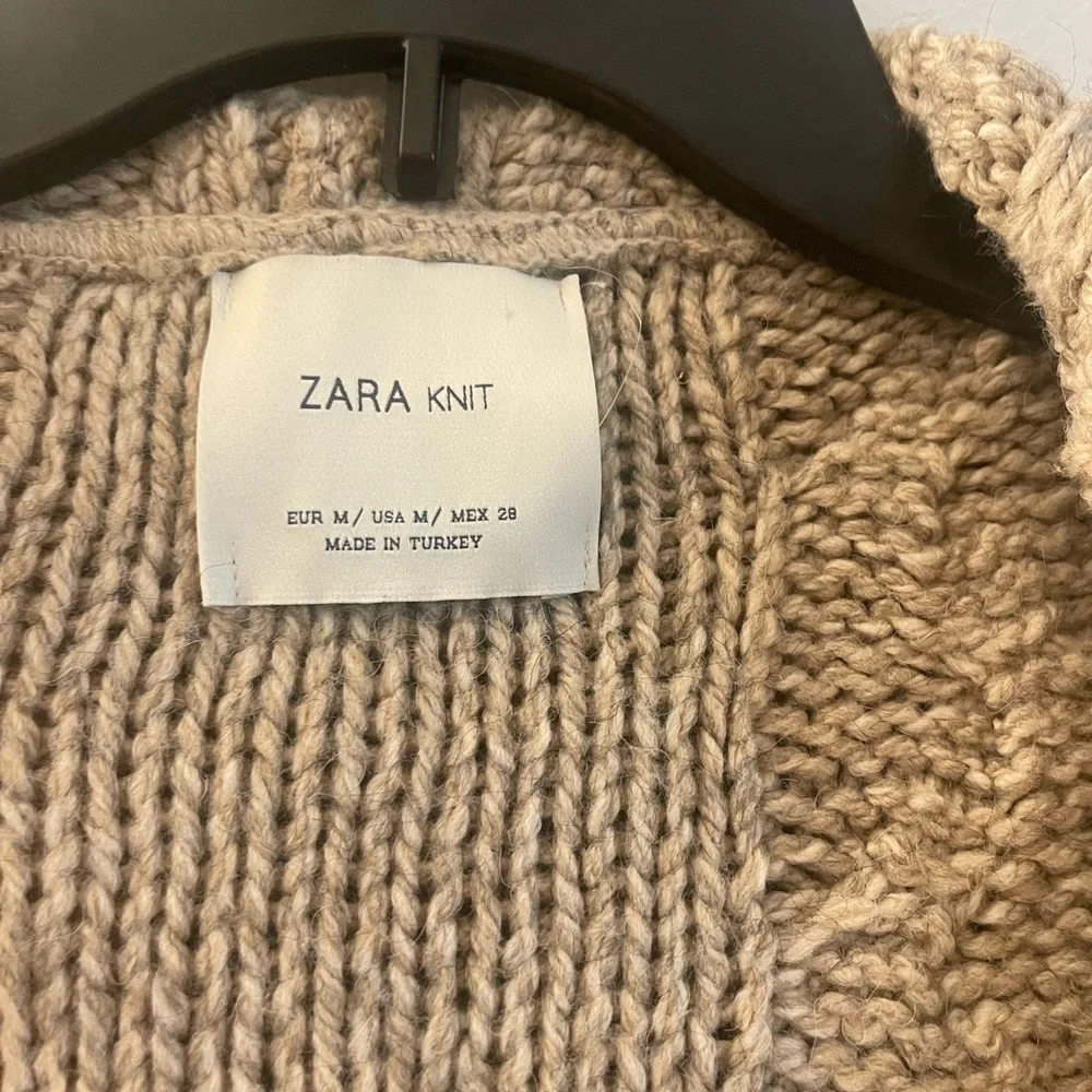 Zara oversized thick knit zippered jacket (new) - Picture 4 of 7